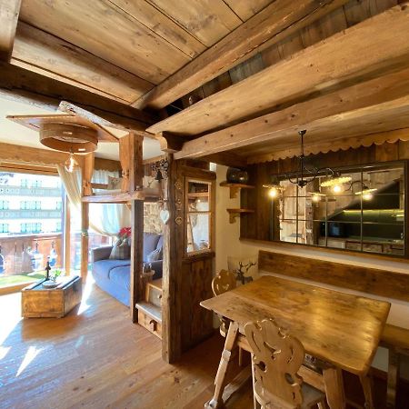 Calore Di Una Casa Di Montagna Кампитело ди Фаса Екстериор снимка