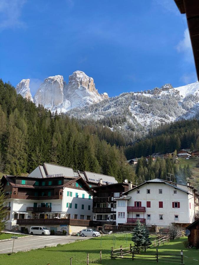 Calore Di Una Casa Di Montagna Кампитело ди Фаса Екстериор снимка