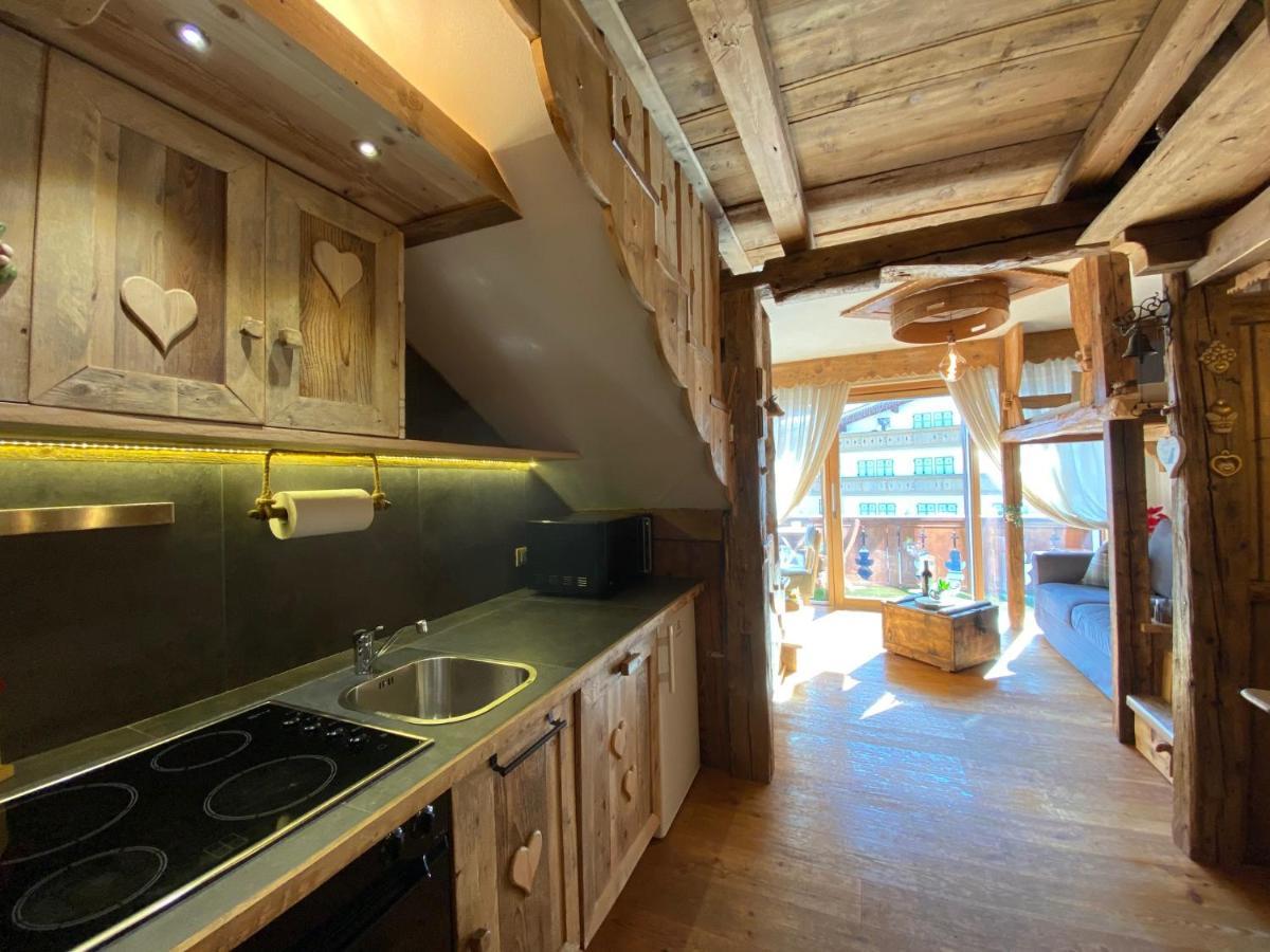 Calore Di Una Casa Di Montagna Кампитело ди Фаса Екстериор снимка