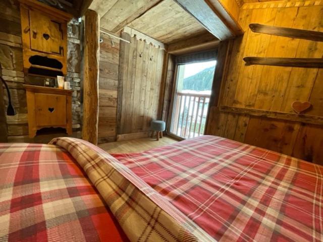 Calore Di Una Casa Di Montagna Кампитело ди Фаса Екстериор снимка